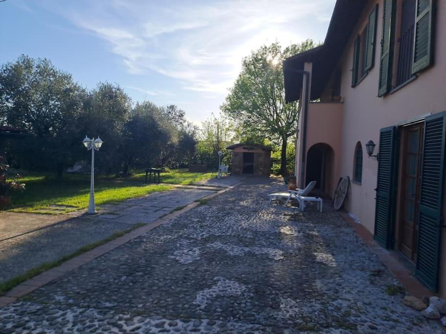 Podere Travalda - Appartamento In Agriturismo Per 4-6 Persone Понтедера Экстерьер фото